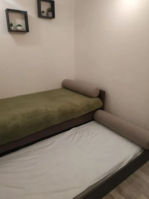 studio climatisé, 50 m de la prom, Wifi Nice 0*,  France