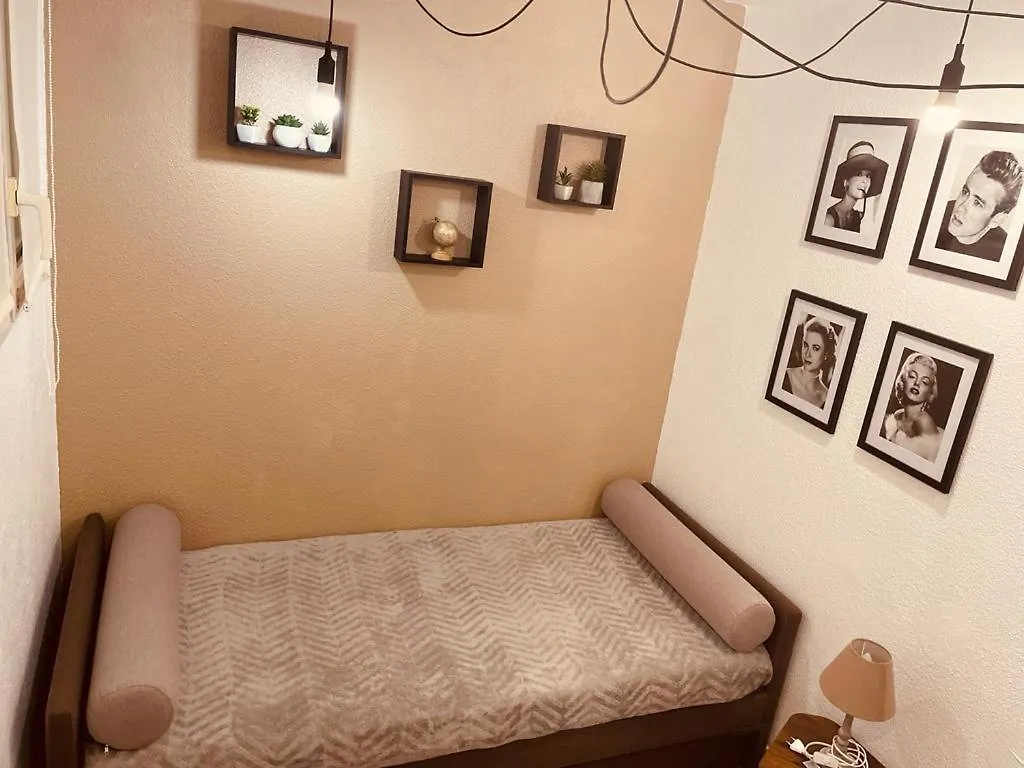 Appartement studio climatisé, 50 m de la prom, Wifi Nice France